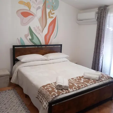Holiday home Magnolia Con Parcheggio Privato Giardini Naxos